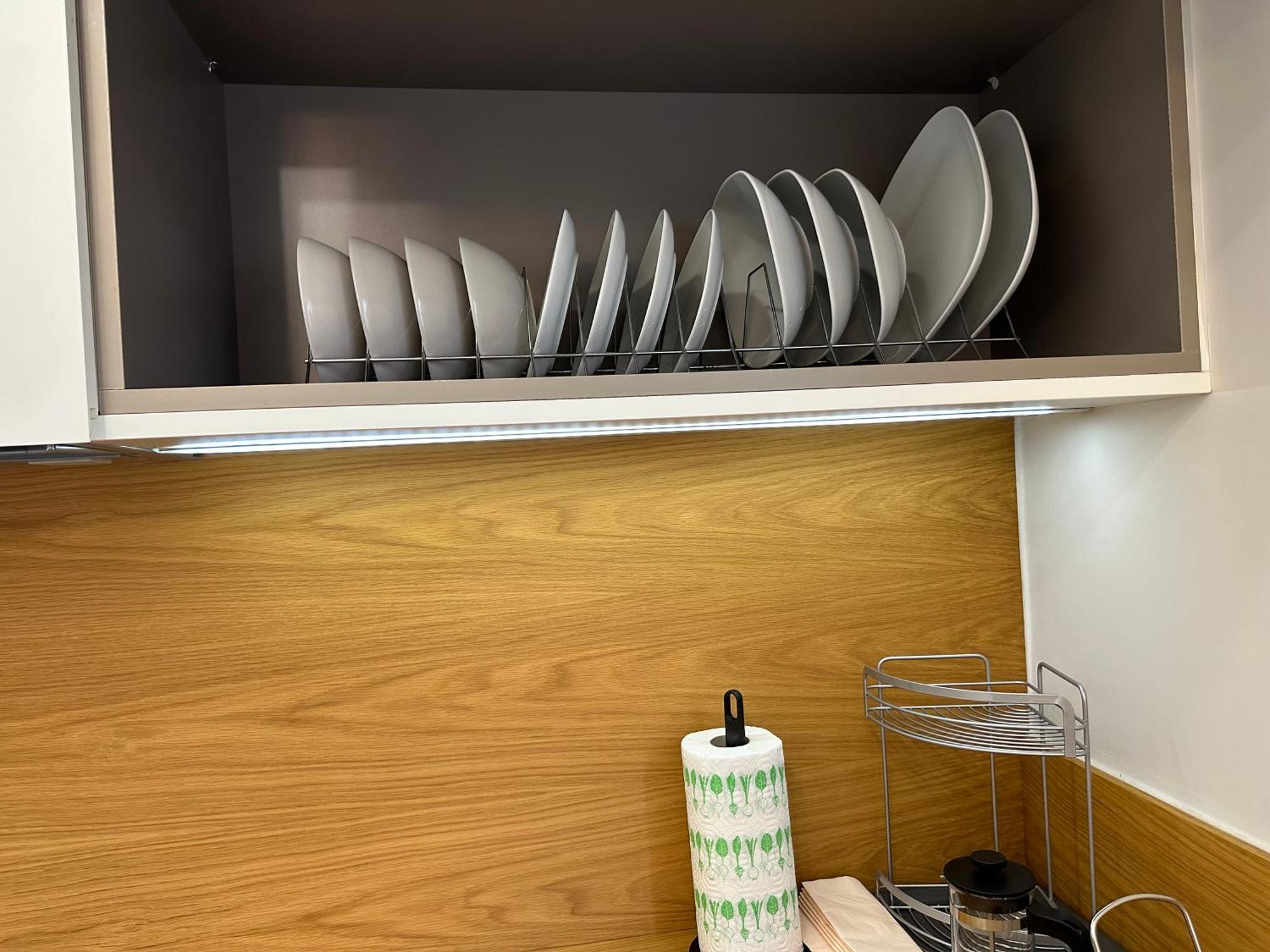Warm And Modern Brand New Apartment พีเรียส ภายนอก รูปภาพ