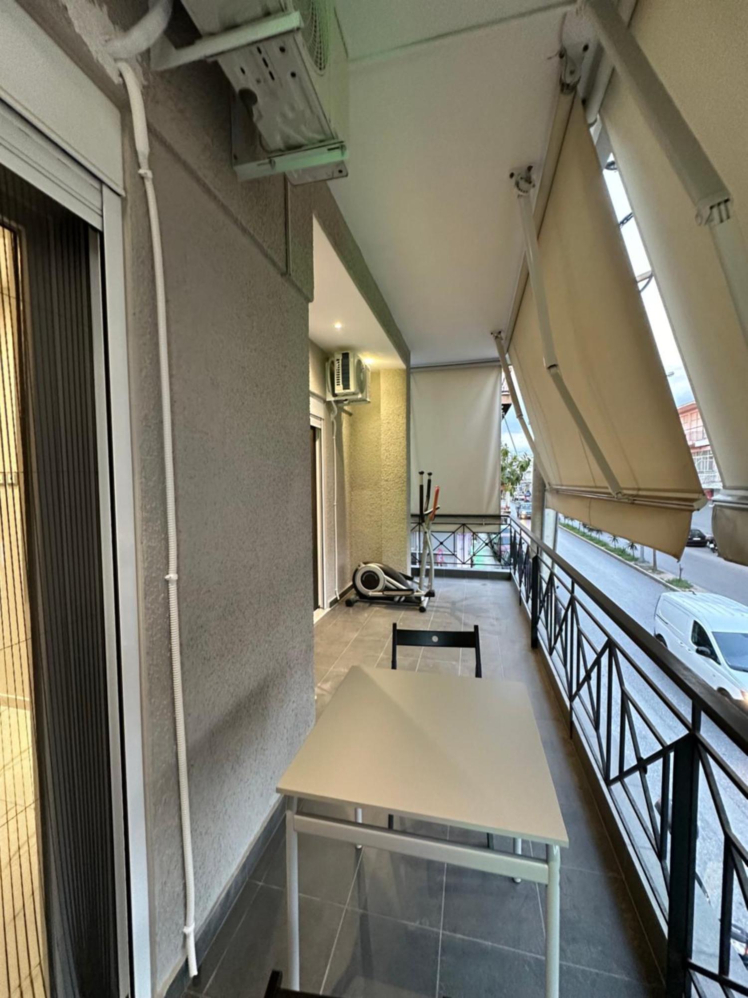 Warm And Modern Brand New Apartment พีเรียส ภายนอก รูปภาพ